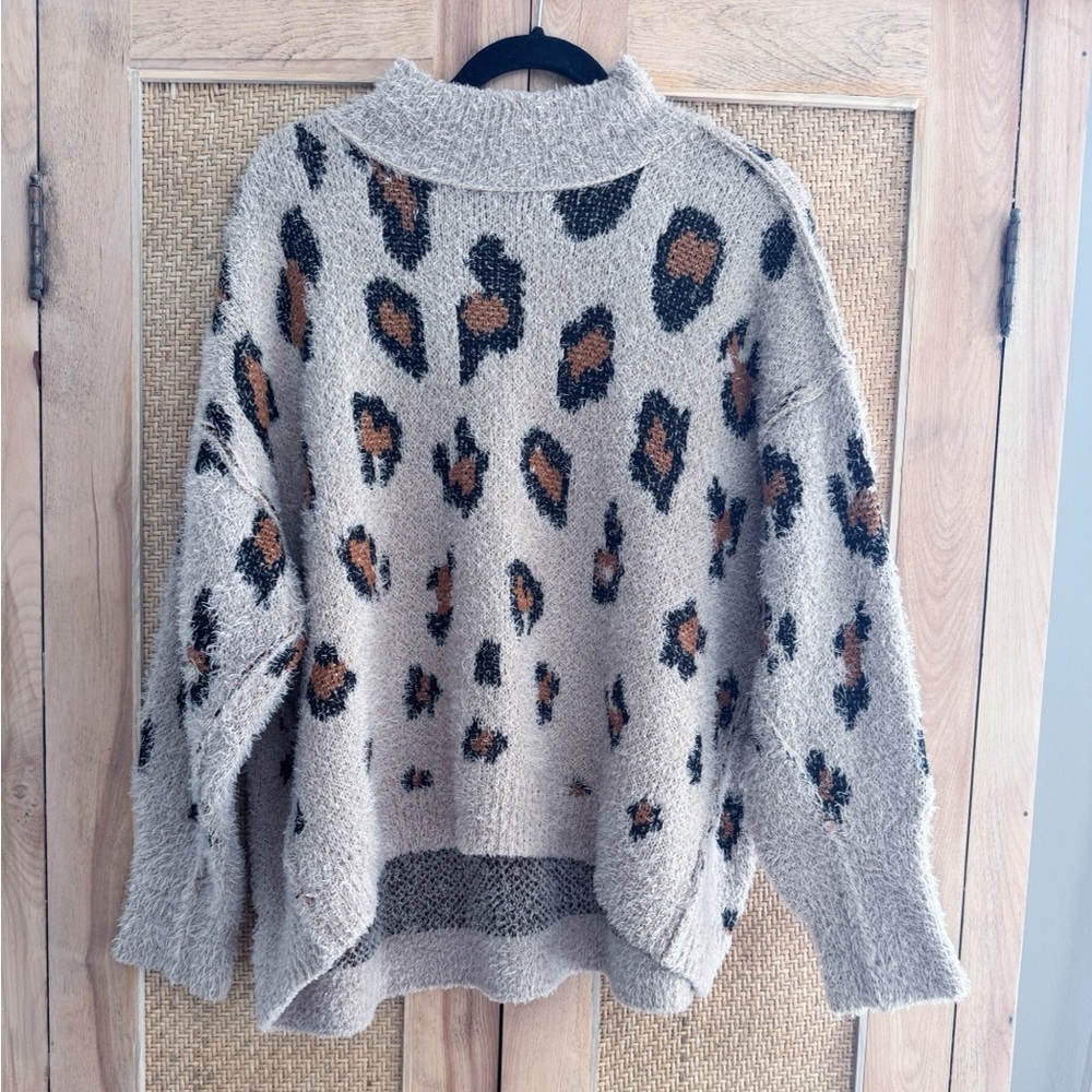 NWOT Wonderly Curvy Oversied Leopard Cheetah Sweater Fuzzy Size XXL 1X Cozy